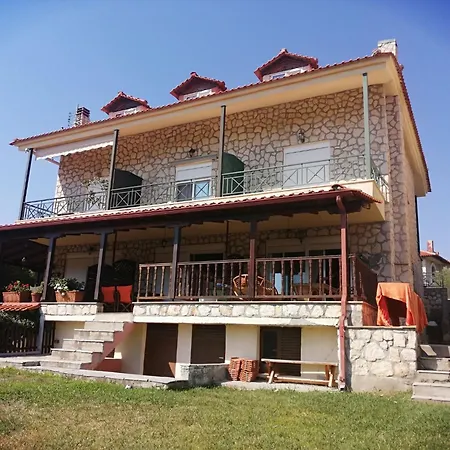 Stone 3-bed 3-storey 700m From Sunset
